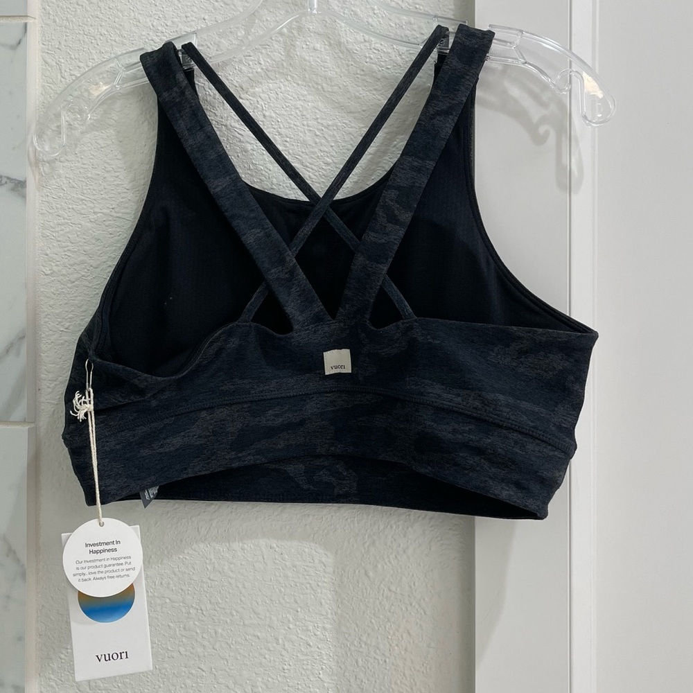 Vuori Sports Bra - Picture 2 of 4